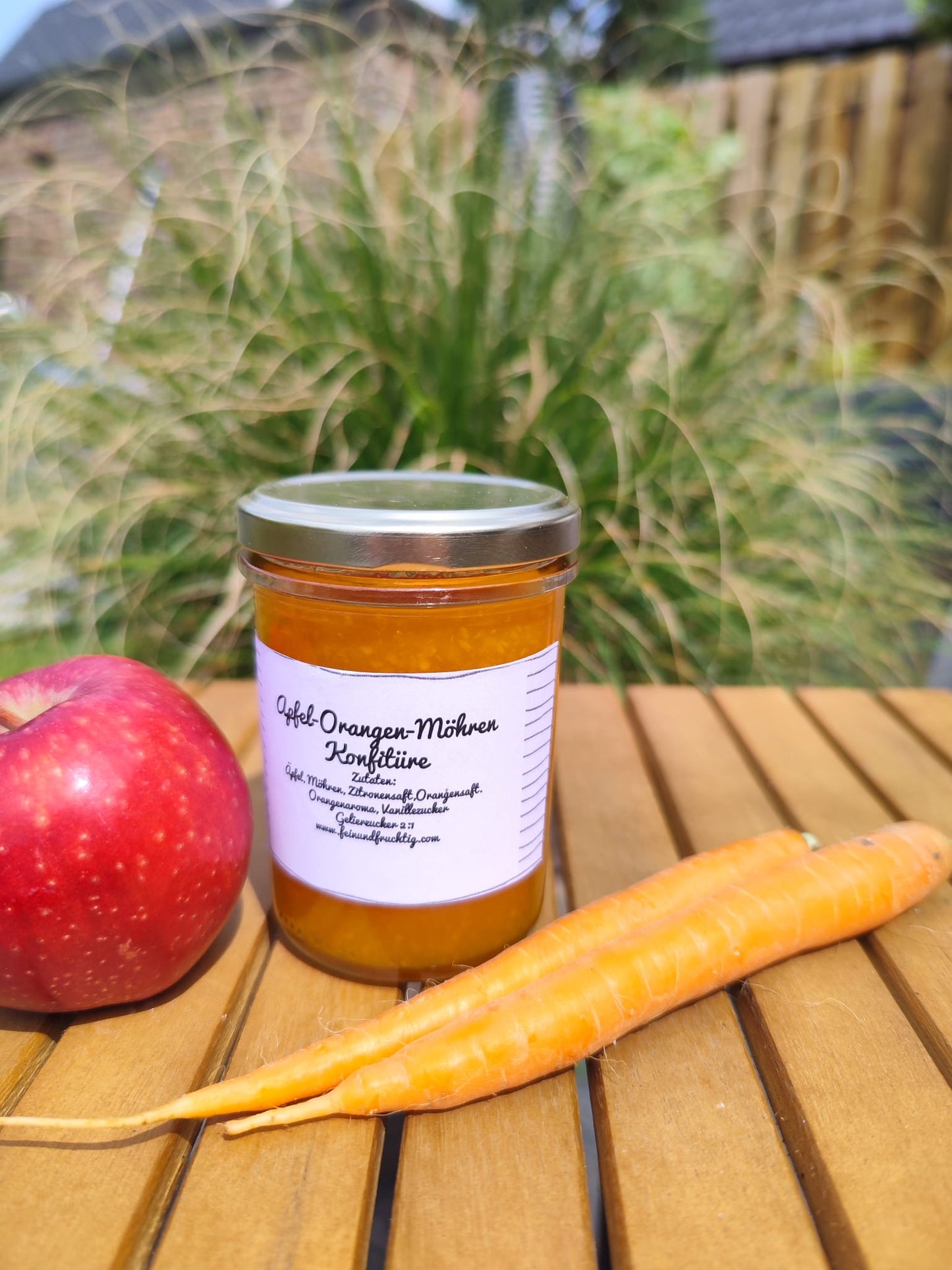 Frucht-Gemüseaufstrich Karotte,Apfel und Orange 230 ml