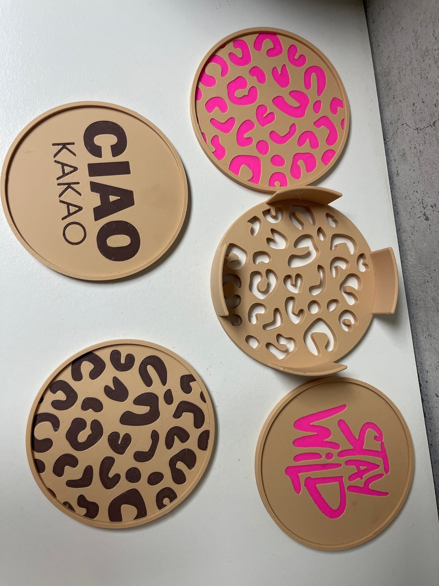 3D gedruckte Untersetzer mit Sprüchen & Designs