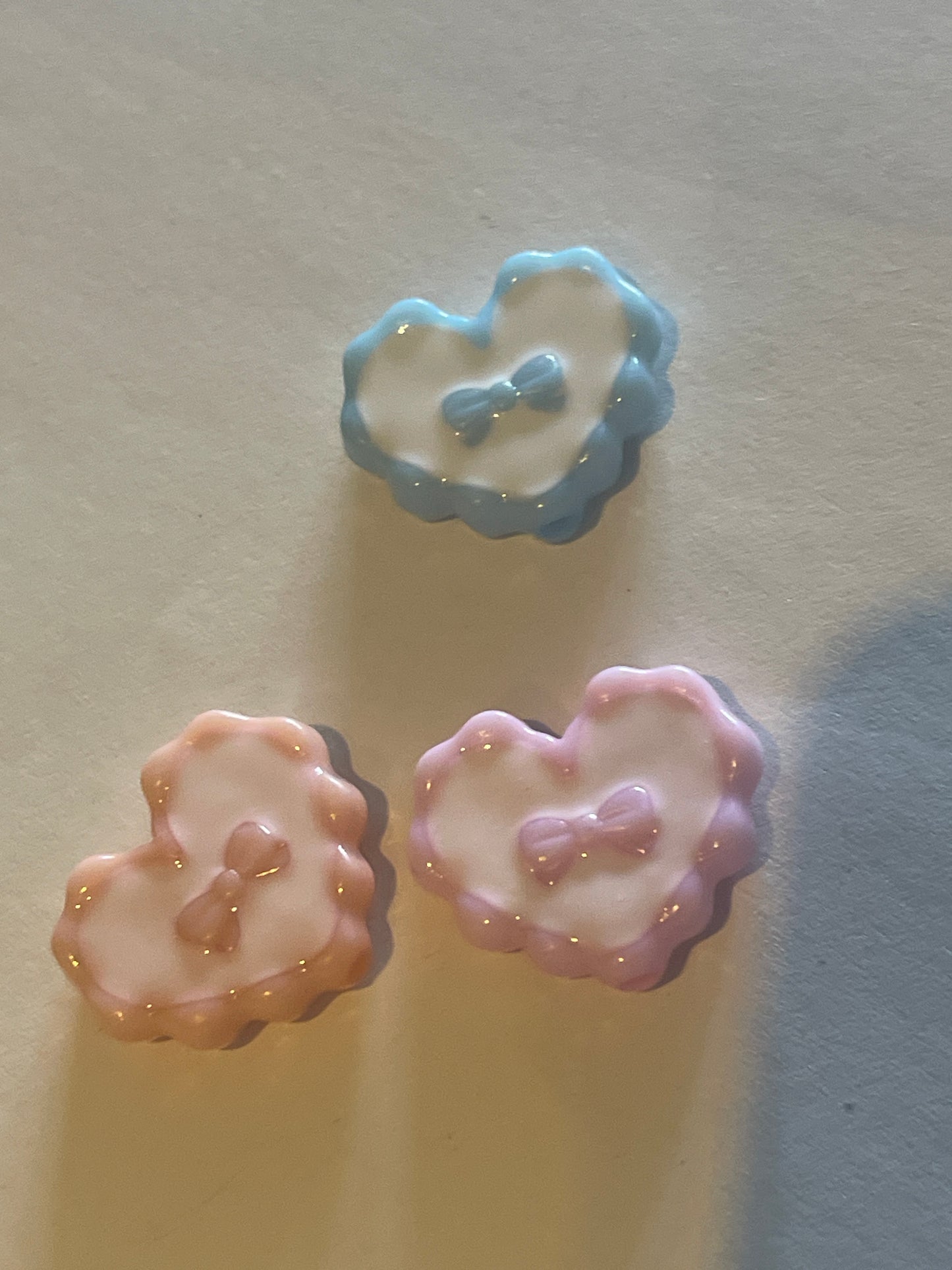DIY Herz-Anhänger mit Schleife – Süßer Kunststoff-Charme für Schlüsselanhänger, Kugelschreiber & Schmuck